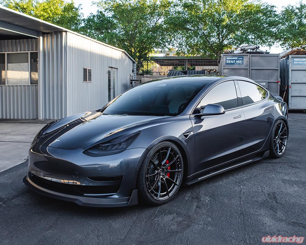 VR Forged D03-R Wheel Package Tesla Model 3/Model Y 20x9 Gunmetal
