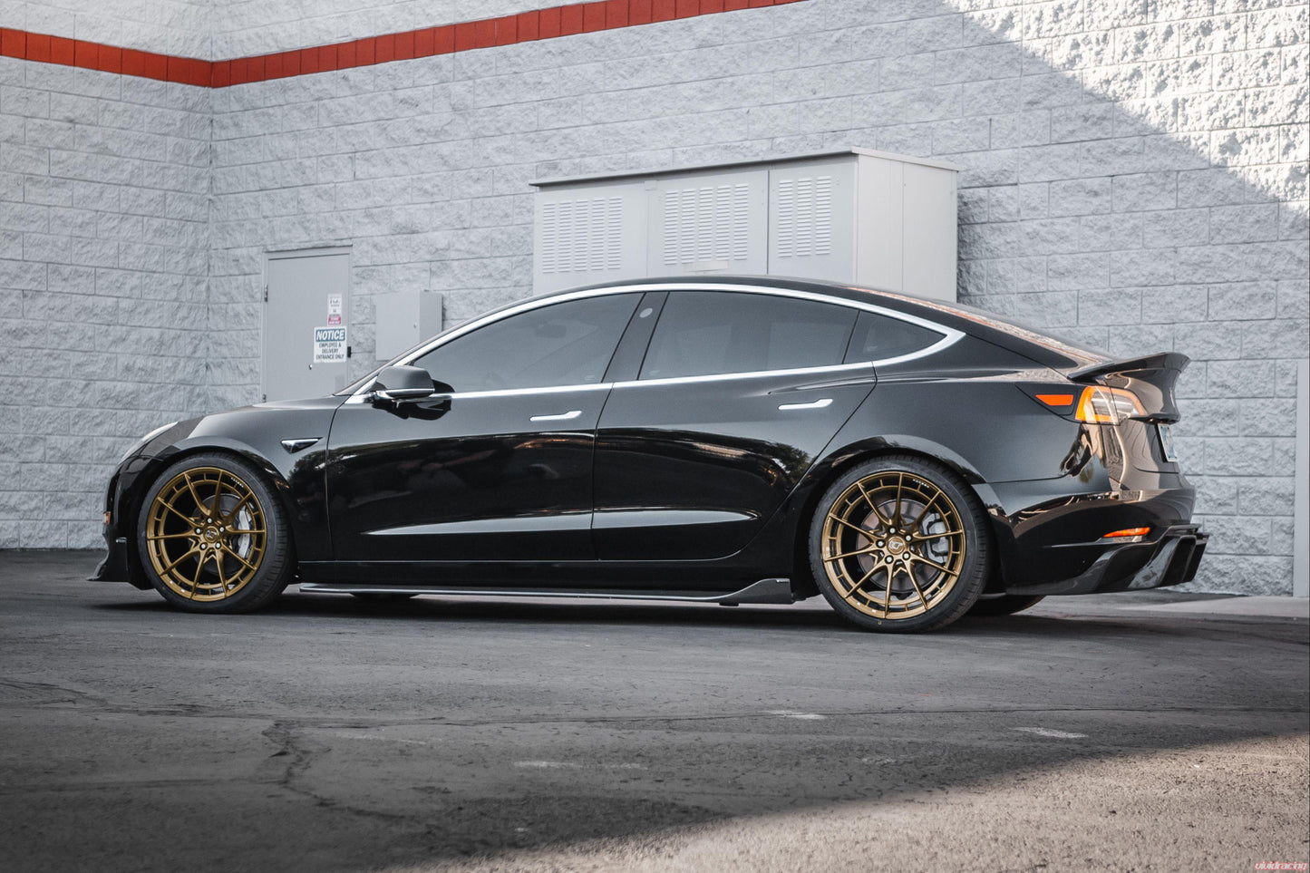 VR Forged D03-R Wheel Package Tesla Model 3/Model Y 20x9.0 Satin Bronze